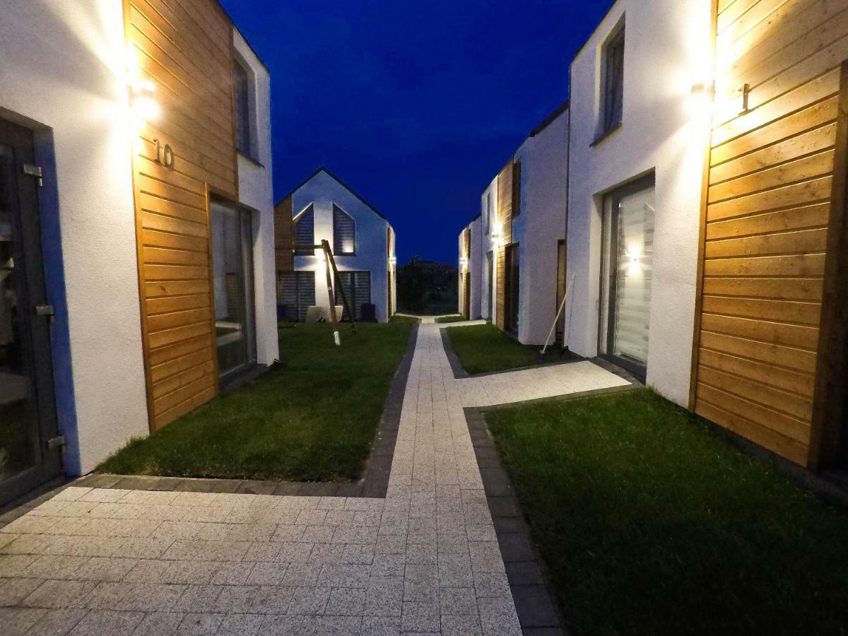 Sun-Holiday Domki Letniskowe Rewal Exterior photo